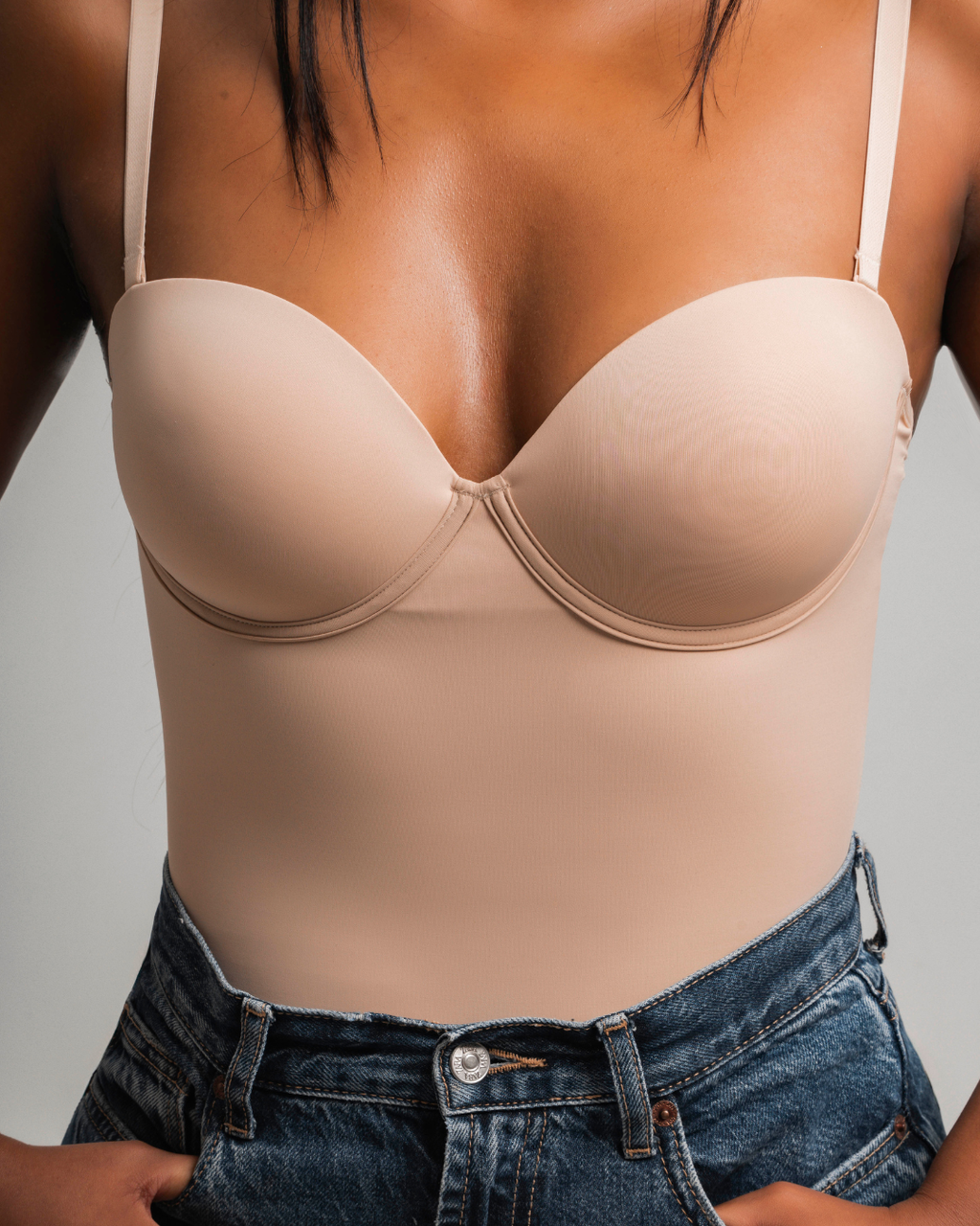 Body sculpture beige